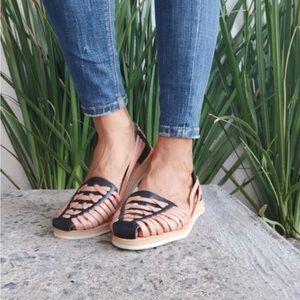 Leather Huaraches size 7